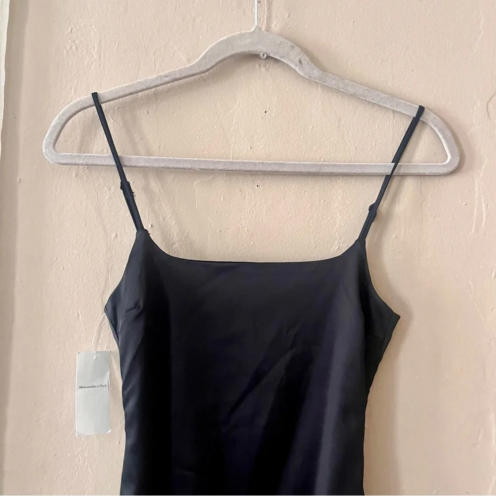 🏷️🎉🆕 a&f • black silky maxi dress with high side slit & adjustable cami straps